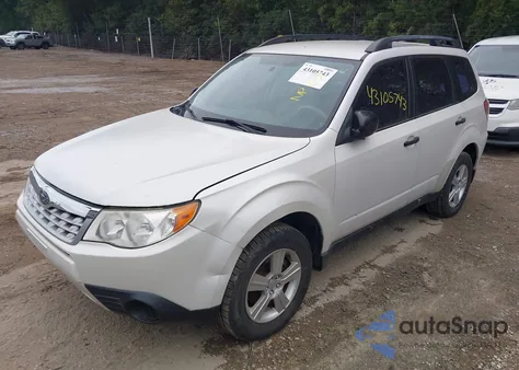 2013 Subaru Forester 2.5X из США, поврежденный, VIN JF2SHABC4DH421341